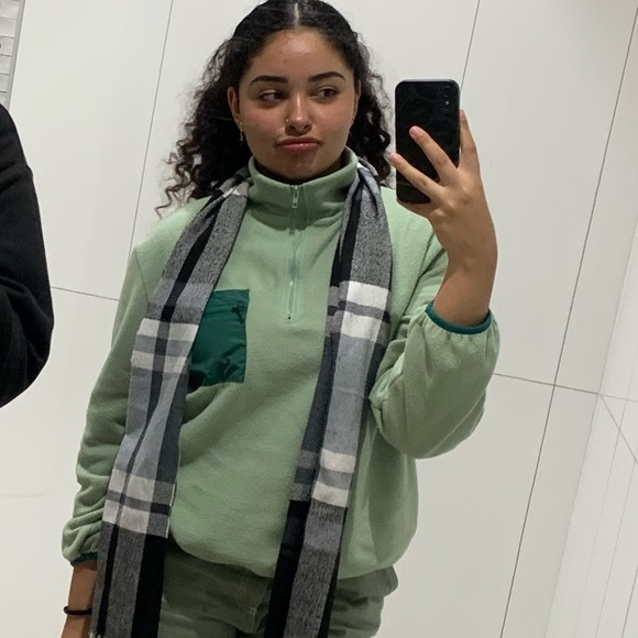 Meet your Posher, Shanelle - Picture 1 of 1